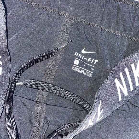 NIKE Sz S Womens Tracksuit Bottoms Black Tapered Loose Fit Mid Rise Track Pants - Picture 6 of 14